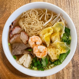 N2_ Wonton Spicy Saté Soup